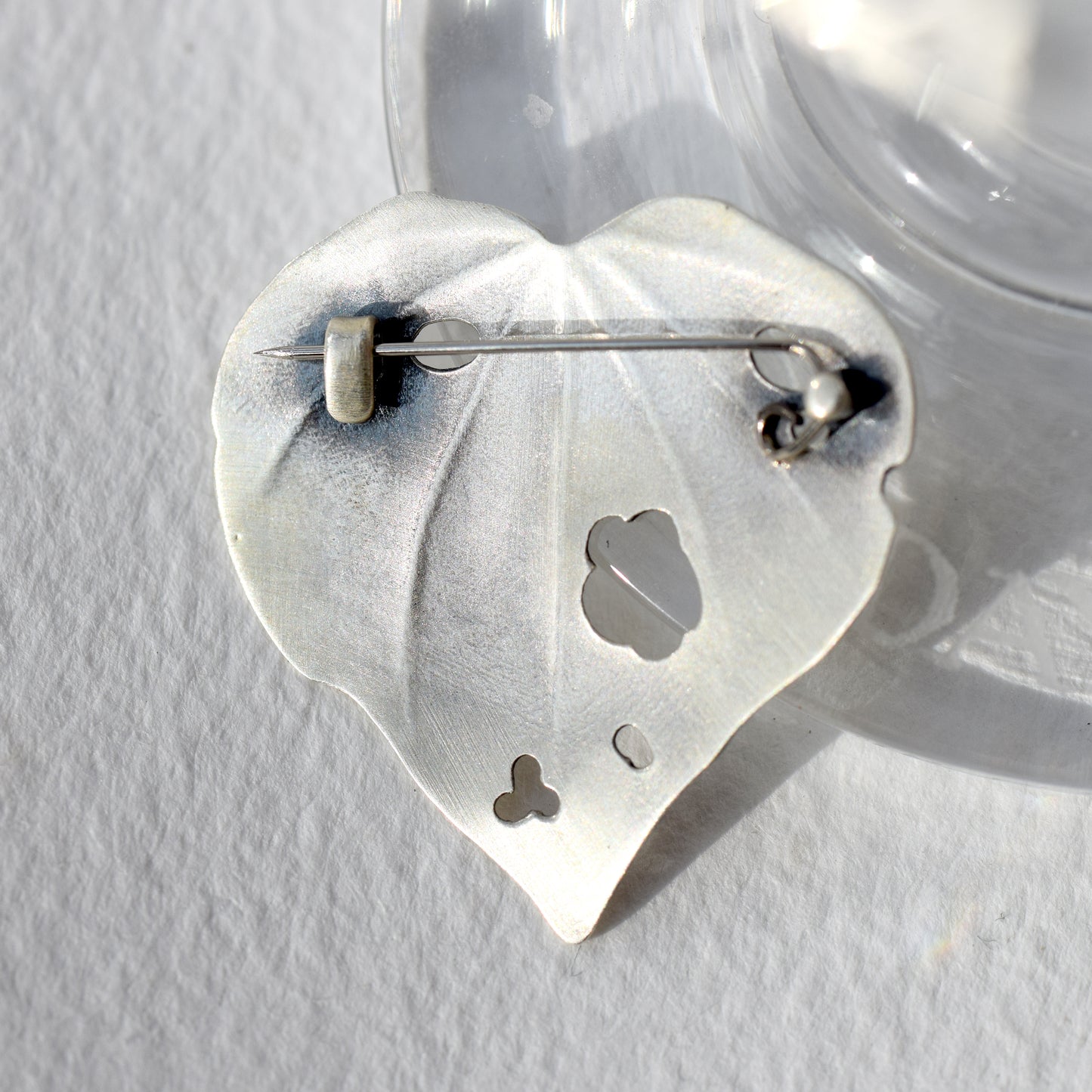 Kawakawa brooch - Sterling silver